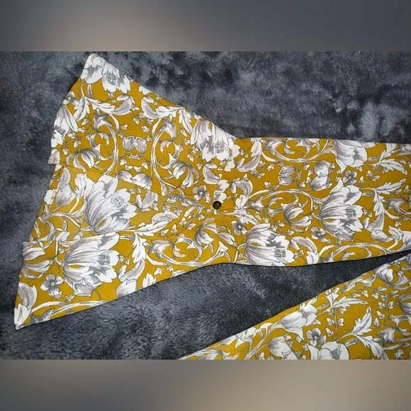 Banana Republic Yellow and White Floral Blouse - Picture 4 of 6